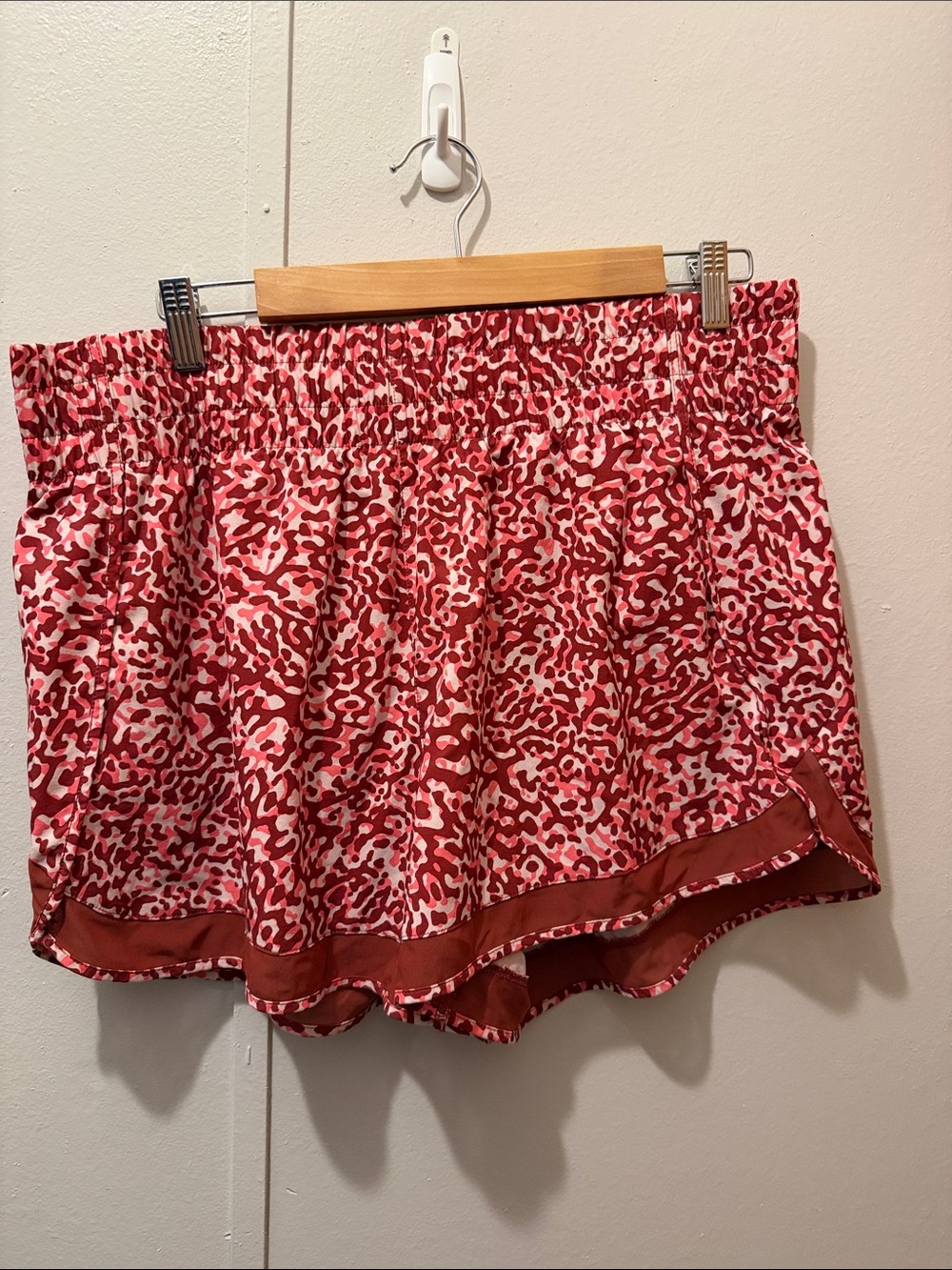 Athleta Red and Pink Mesh Racer Run High Rise Short